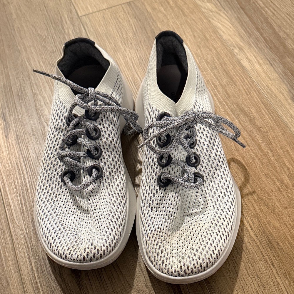 Allbirds White and Gray Knit Shoes